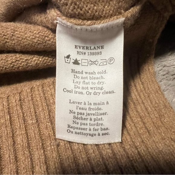 Everlane Crewneck Wool Sweater - Picture 7 of 8
